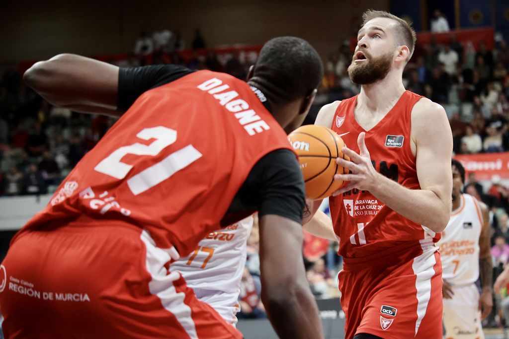 Las mejores imágenes del UCAM Murcia - Valencia Basket