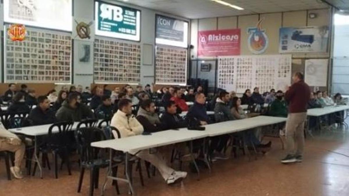 Participantes en un curso CRE organizado este año por la JLF de Alzira.