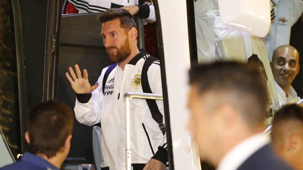 Leo Messi está en el once inicial contra Uruguay