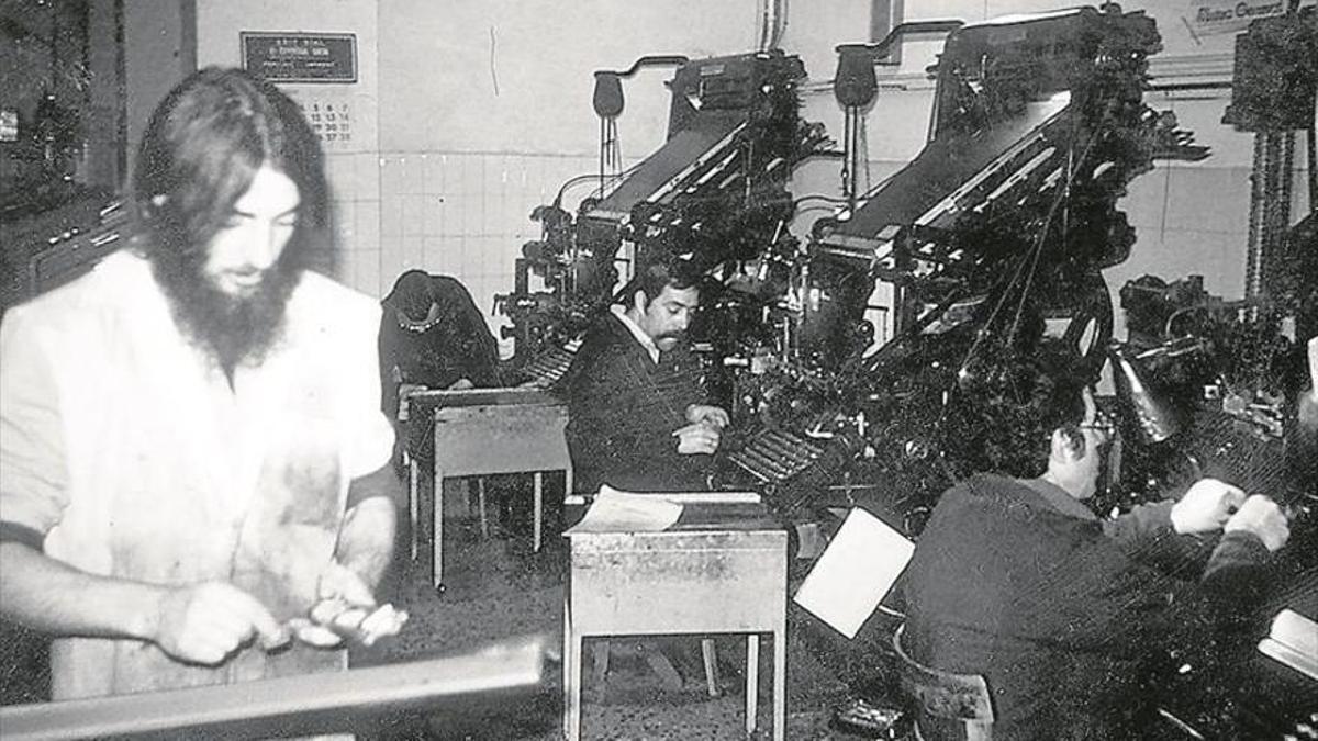 Trabajadores del Periódico Extremadura en la sede de La Madrila en Cáceres.