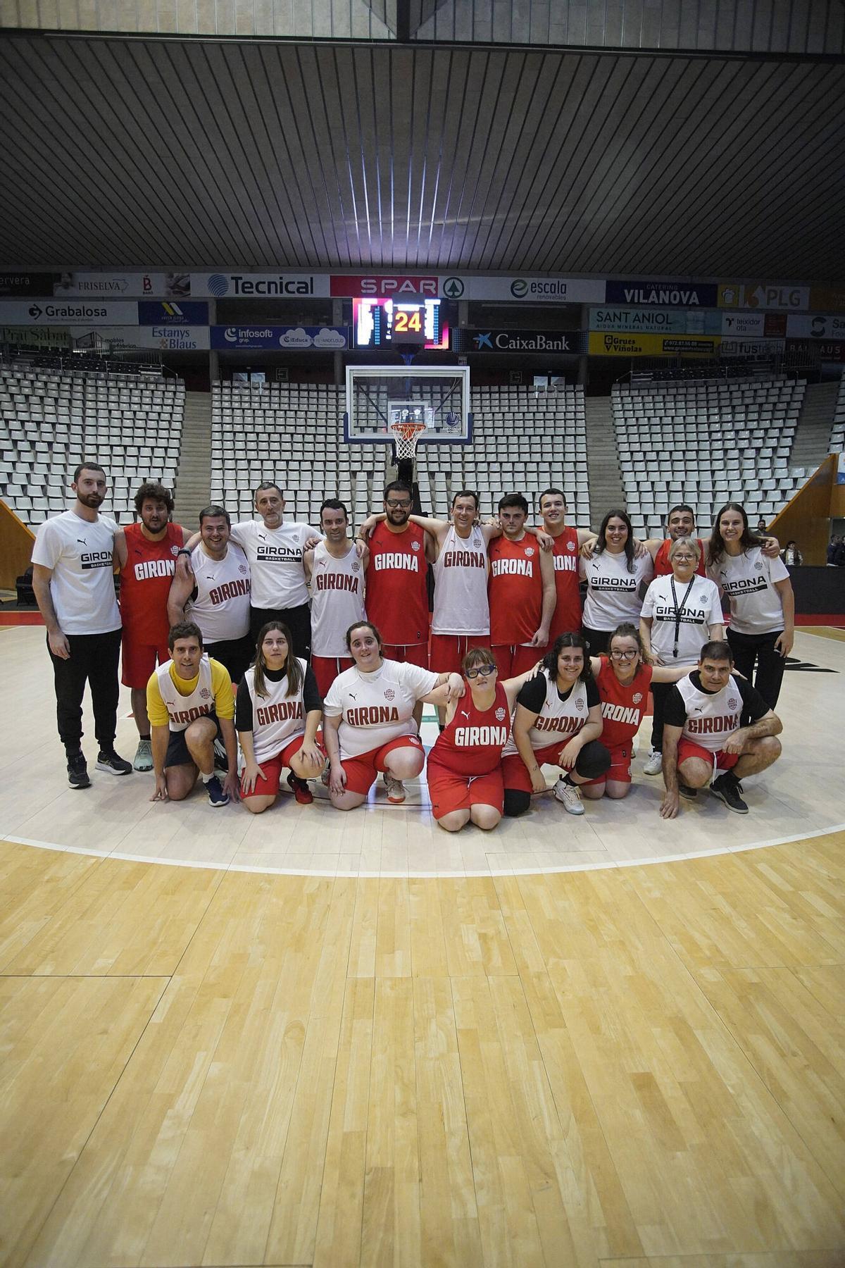 Les imatges de l'entrenament de l'equip del Bàsquet Girona que prepara la Copa Campeones