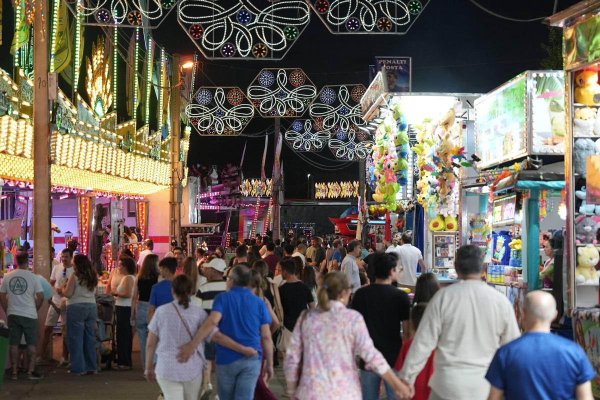 El ambiente del último viernes de la Feria de San Juan de Badajoz: encuéntrate en las fotos