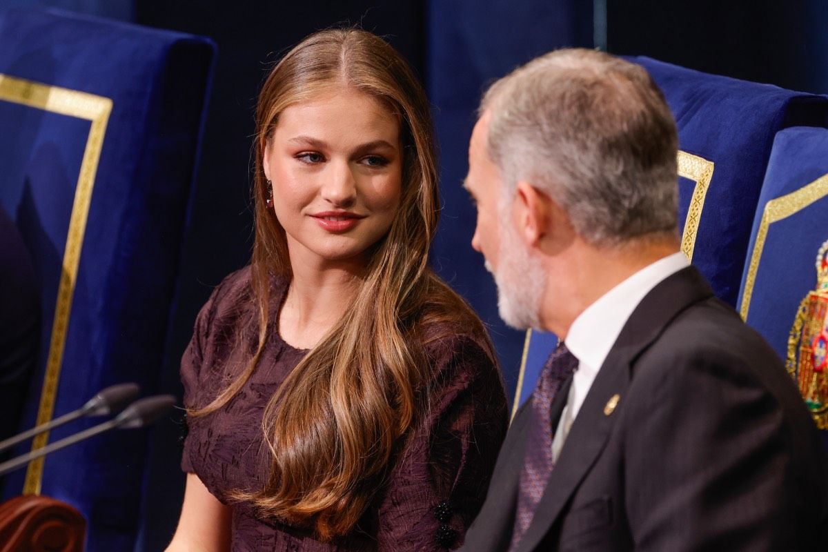 La voz quebrada del rey Felipe y las lágrimas contenidas de Leonor: el  momento más emotivo de los Premios Princesa de Asturias 2025