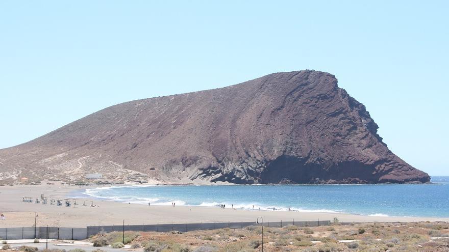 Cierran al baño las playas de El Médano, La Tejita y El Chinchorro por escorrentías de lluvia