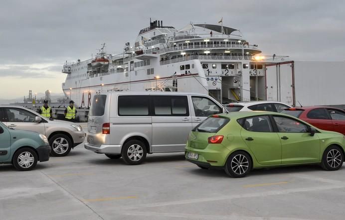 LAS PALMAS DE GRAN CANARIA A 03/07/2017. Nueva terminal operativa de Naviera Armas en el muelle de la Esfinge. FOTO: J.PÉREZ CURBELO