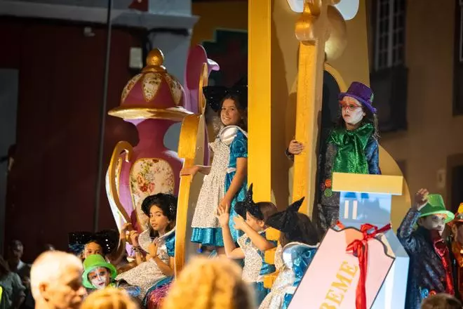 Carrozas de la cabalgata de Gáldar por las Fiestas Mayores de Santiago 2026