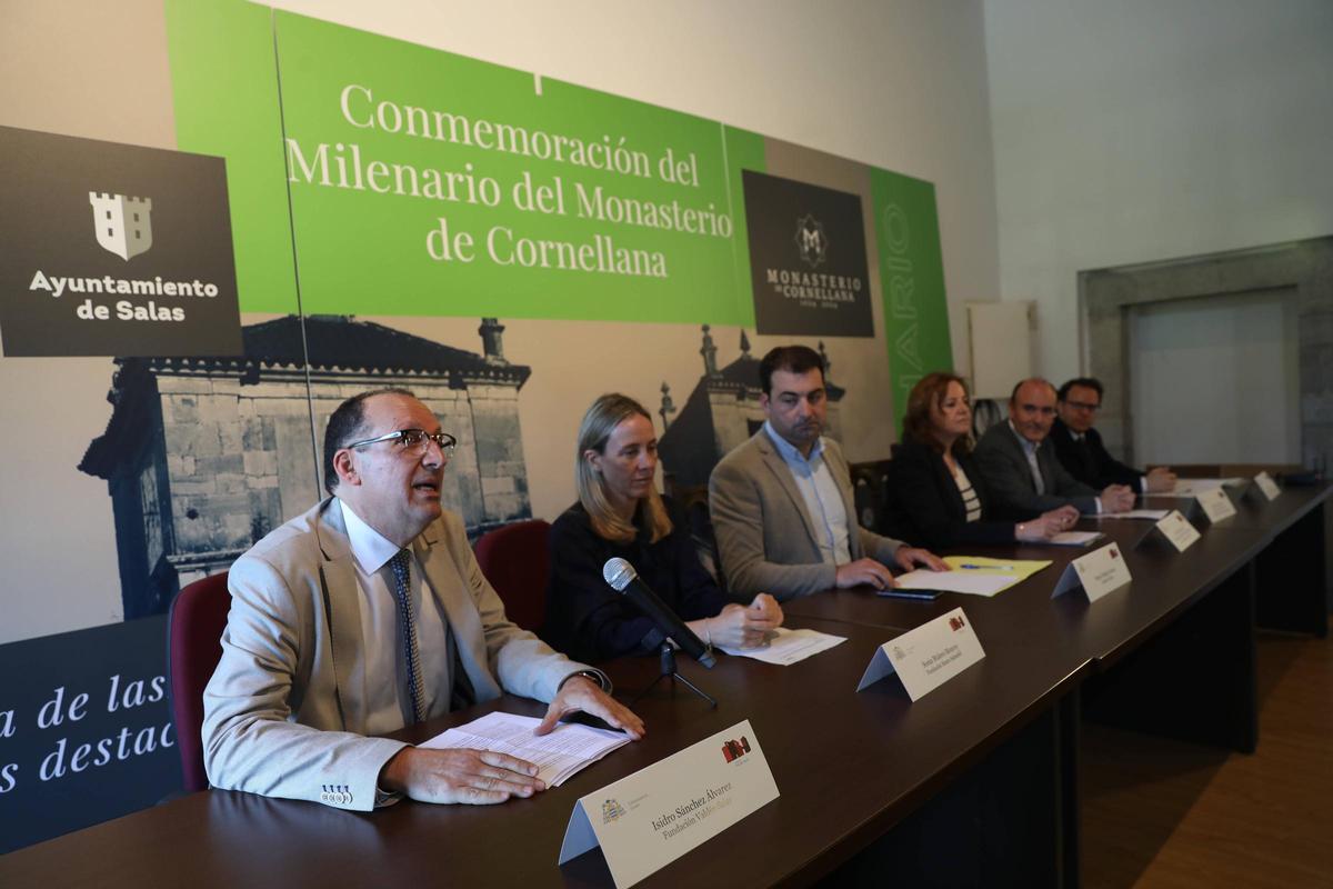 Presentación en el Monasterio de Cornellana del libro del milenario, obra de Miguel Calleja Puerta. "El Monasterio de San Salvador de Cornellana en la Edad Media (1024-1536)"