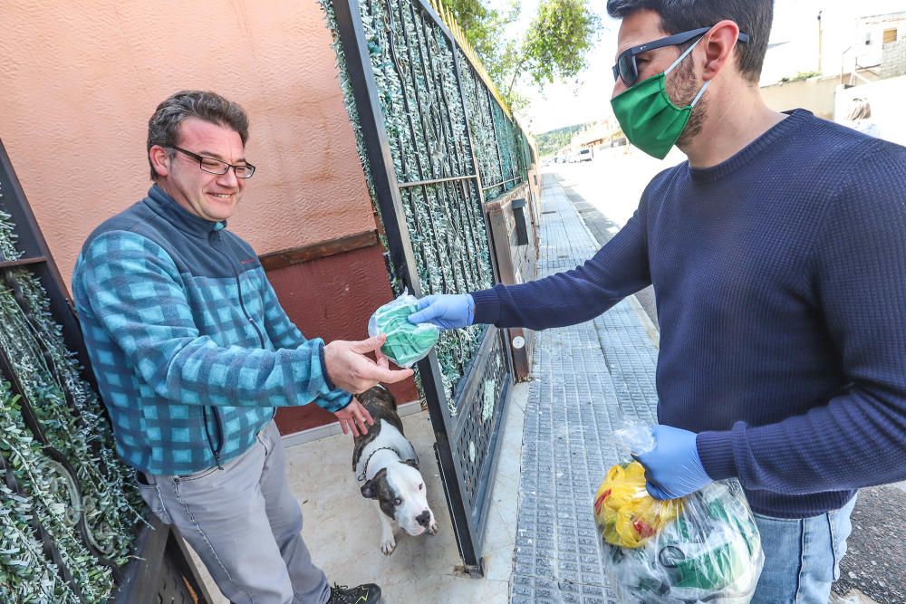El Ayuntamiento de Bigastro reparte a domicilio más de 4.000 mascarillas