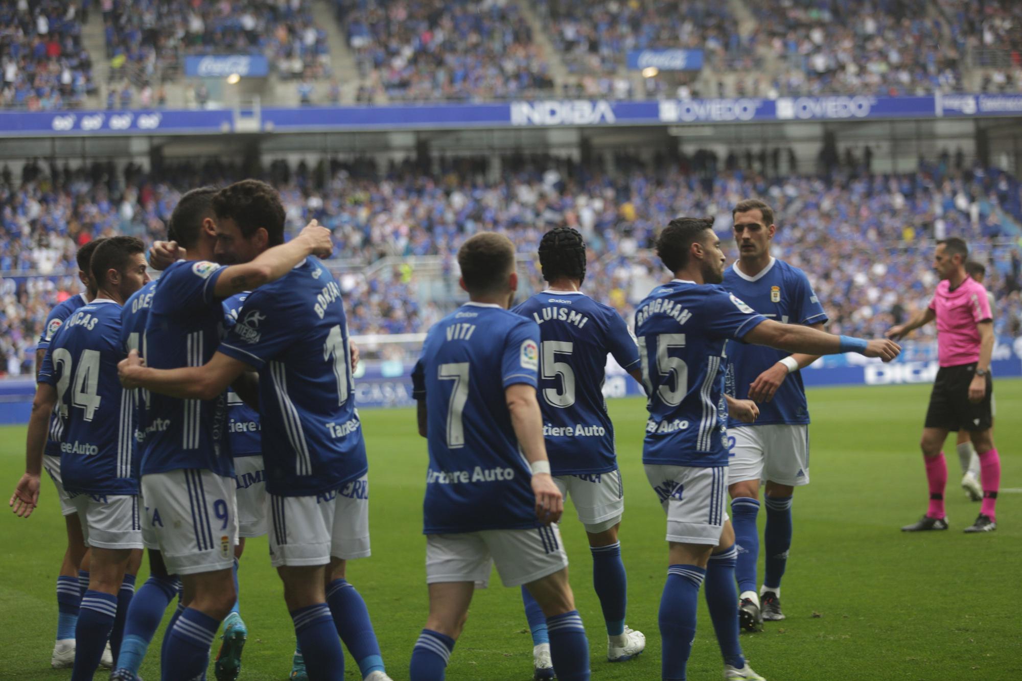 Las imágenes de la celebración por error de los jugadores del Oviedo