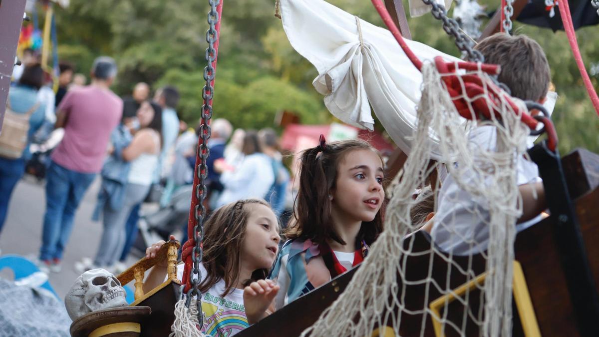 En imágenes | Llenazo en la inauguración del Parque de Marionetas