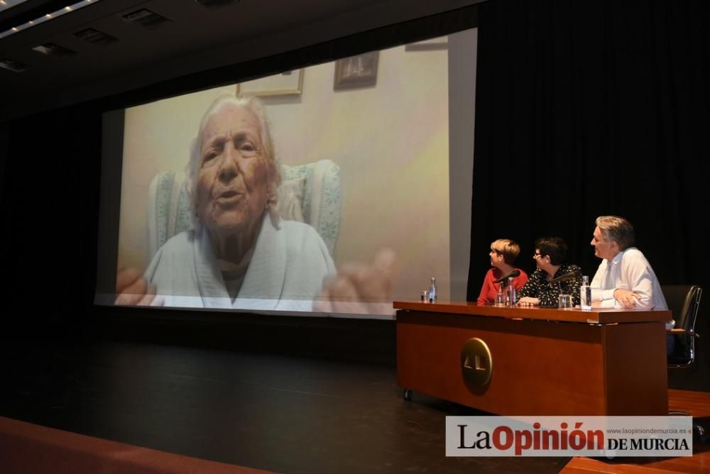 Presentación del documental 'La niña del gancho'