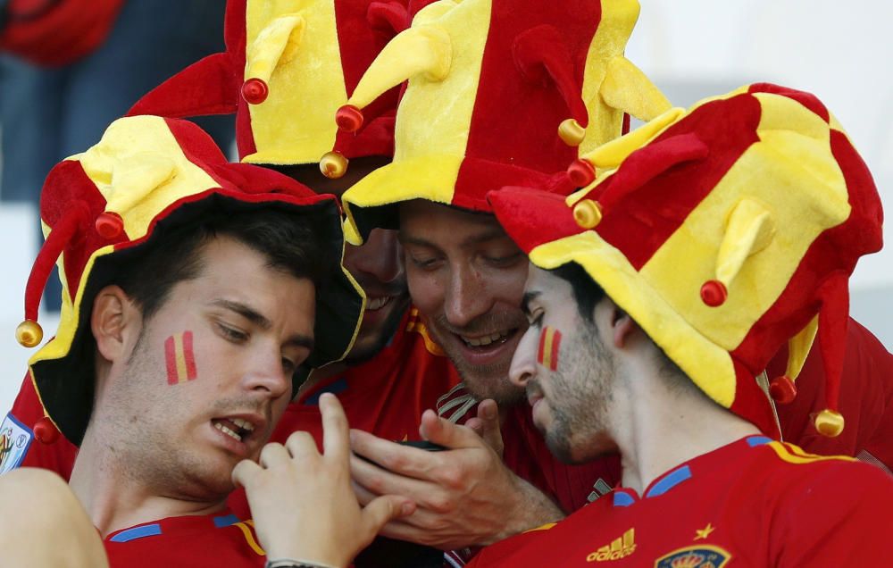 Eurocopa 2016: Los aficionados españoles toman las gradas