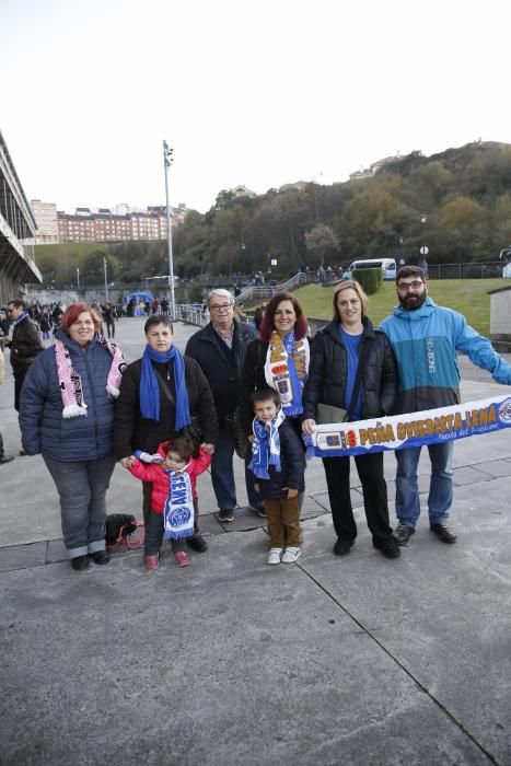 La afición acude a animar al Oviedo ante el Córdoba