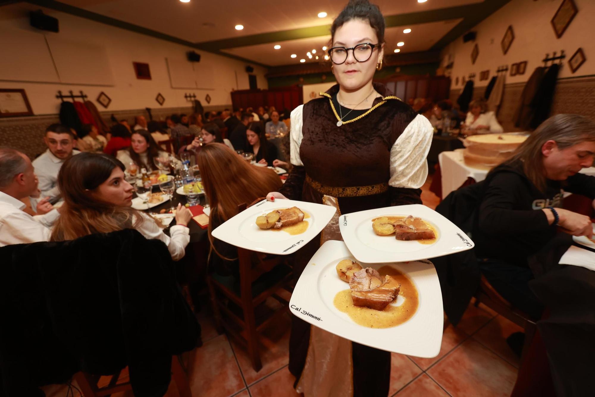 Galería de fotos del 'sopar medieval' de la Associació Gastronòmica de Vila-real