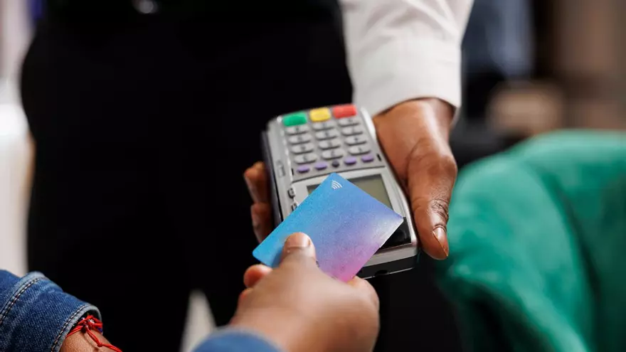 Si no compruebas el datáfono te podrían estafar