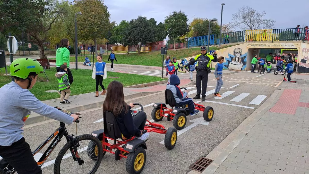 Mislata forma peatones y conductores responsables