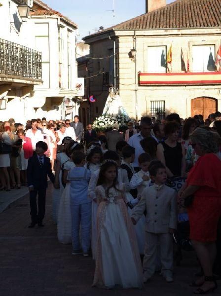 Fuentesaúco arropa a la Virgen de la Antigua