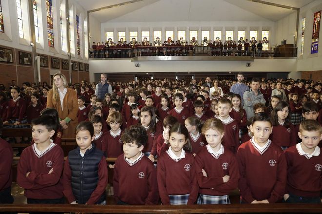 Misa por el centenario del colegio de las Dominicas