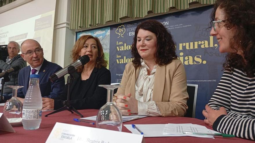 Armengol se ampara en el informe de la UCO y defiende la legalidad de los contratos de mascarillas en Baleares