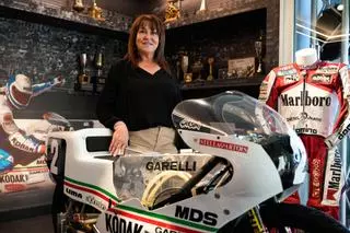 Los señores de MotoGP admiran el coraje de Nadia Padovani