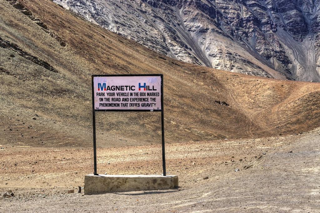 Magnetic Hill, la misteriosa colina que desafía la ley de la gravedad ...