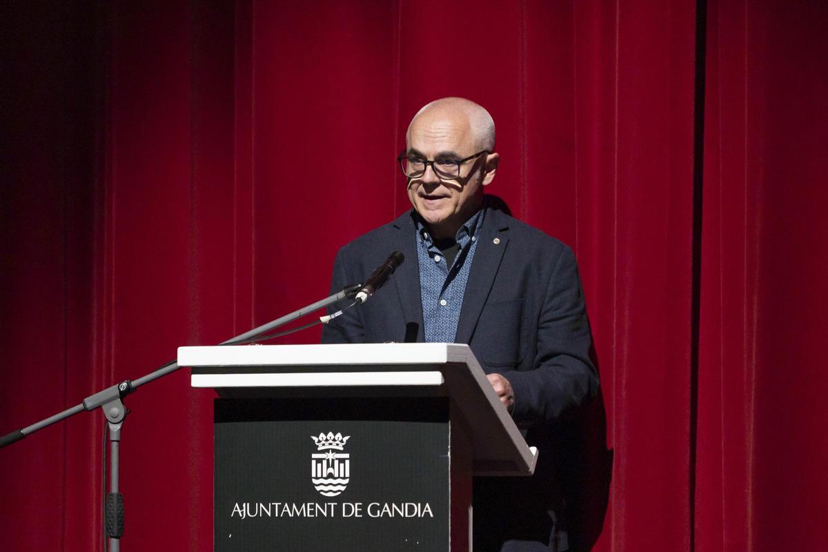 JULI CAPILLA. Director del CEIC Alfons el Vell.