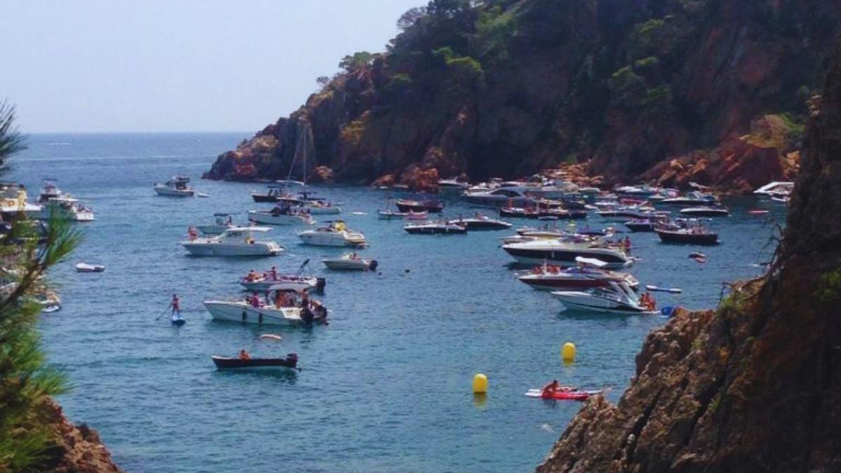 Massificació d'embarcacions al Golfet.