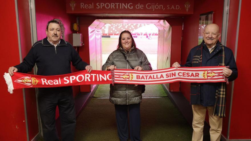 "Hat-trick" solidario desde el corazón de El Molinón: el regalo de Rocío, Paco y Tino