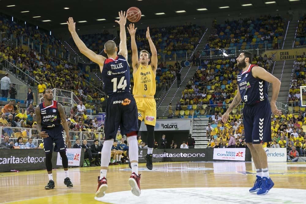 Herbalife Gran Canaria 93 - 87 Laboral Kutxa