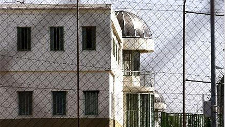 Un preso agrede y hiere a cuatro funcionarios de la cárcel de Picassent