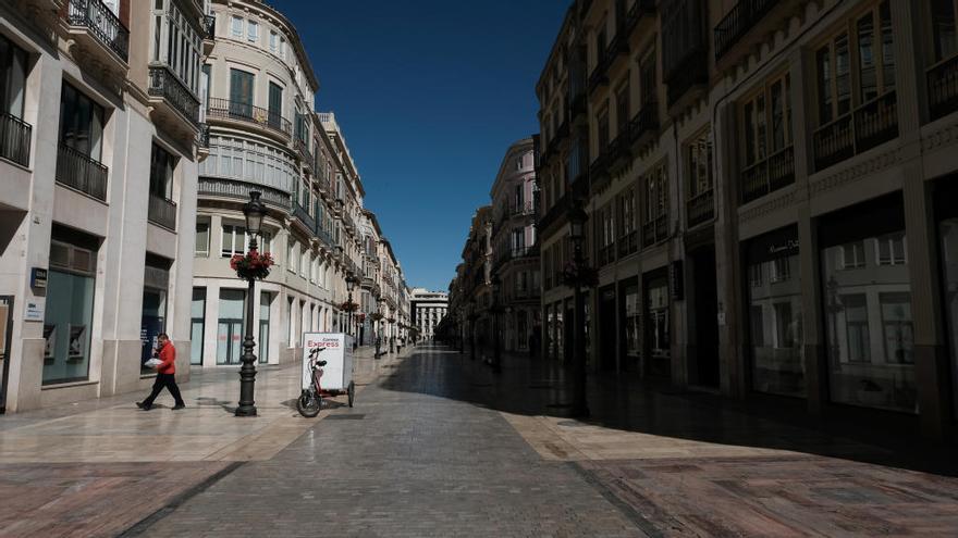 Una imagen de la calle Larios de Málaga desierta este pasado lunes.