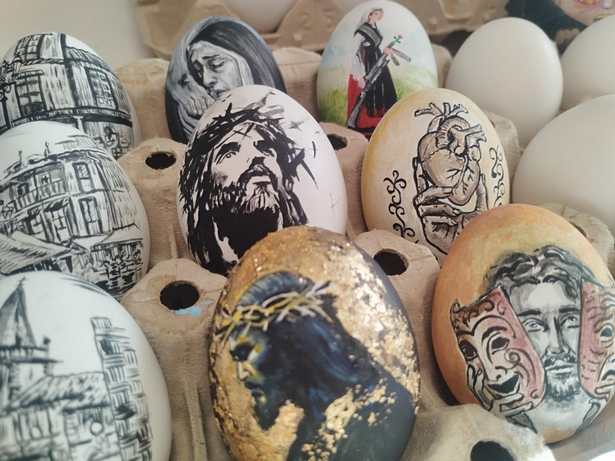 Detalle de los Güevos Pintos inspirados en Cristo y La Piedad, de Mariana Fano.