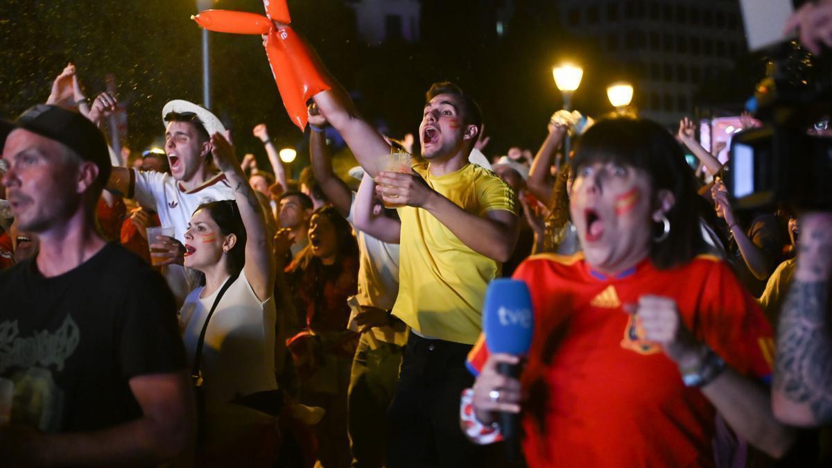 Estas son estas son las pantallas gigantes para seguir la semifinal del Mundial en Sevilla