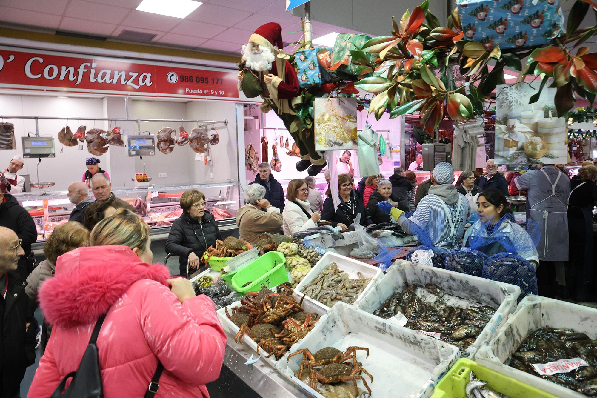 Los vigueses se lanzan a congelar mariscos y pescados para abaratar la factura navideña