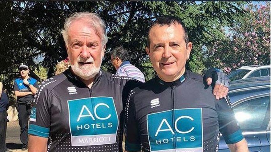 Manuel Palma y Jaime Mayor Oreja hacen juntos en bici el Camino de Santiago