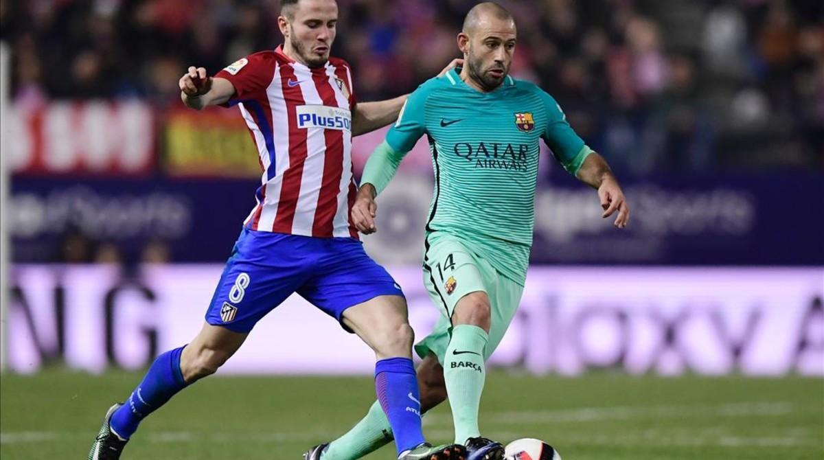 marcosl37134816 atletico madrid s midfielder saul niguez  l  vies with barce170201231938