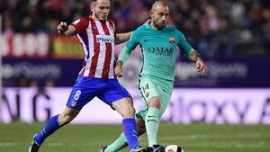 marcosl37134816 atletico madrid s midfielder saul niguez  l  vies with barce170201231938