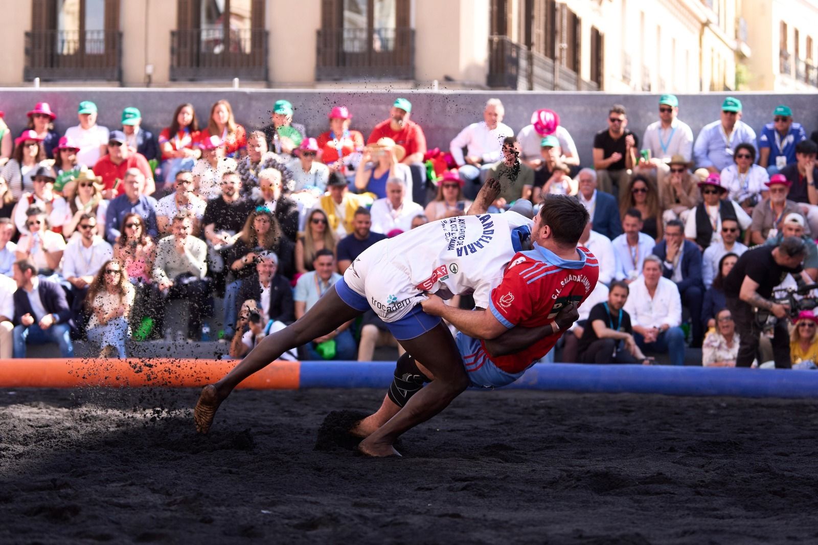 Luchada canaria histórica en Madrid
