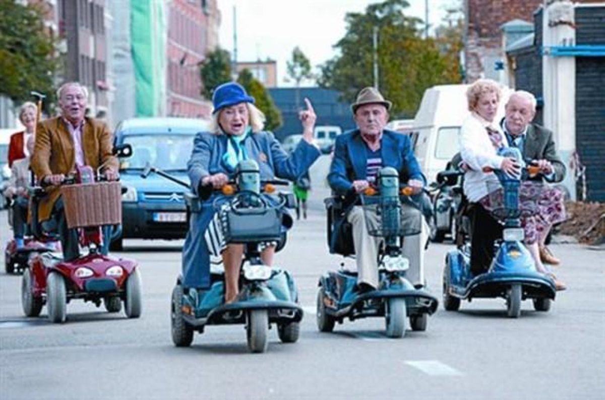 Alguns avis de ’Benidorm Bastards’. Alguns avis de ’Benidorm Bastards’.