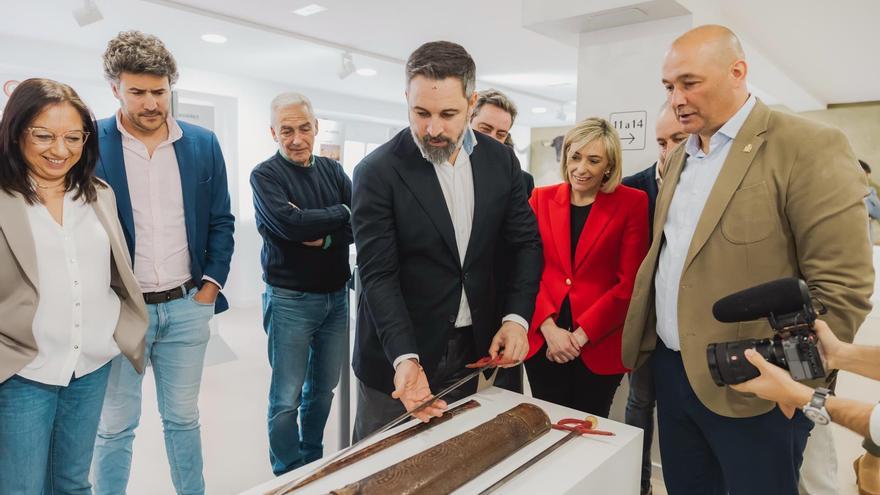 Visita de Santiago Abascal al Museu del Bou de Burriana