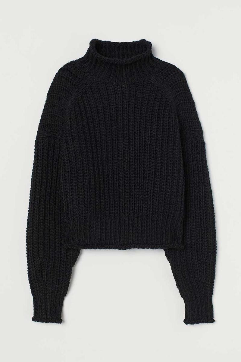 Jersey de punto negro de H&amp;M solidario. (Precio: 24,99 euros)