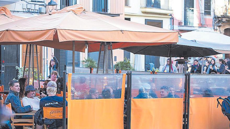 Recorte a las terrazas en el barrio de sa Llotja de Palma: El Ayuntamiento elimina el 43% de las mesas de bares y restaurantes
