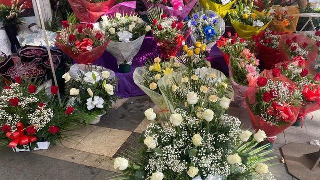 Flores puestas a la venta en un local de Ramblas (Palma).