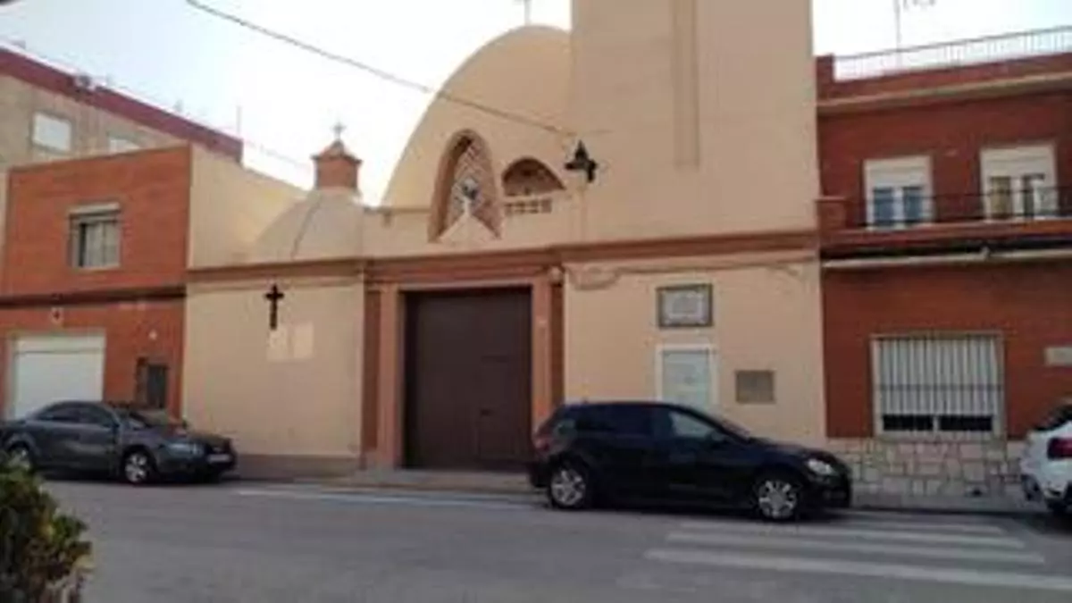 La iglesia de El Mareny de Barraquetes también sufre el robo de tres imágenes religiosas