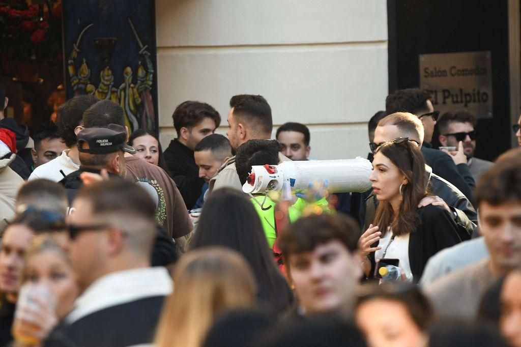 Murcia se echa a las calles durante el tardeo de Nochebuena
