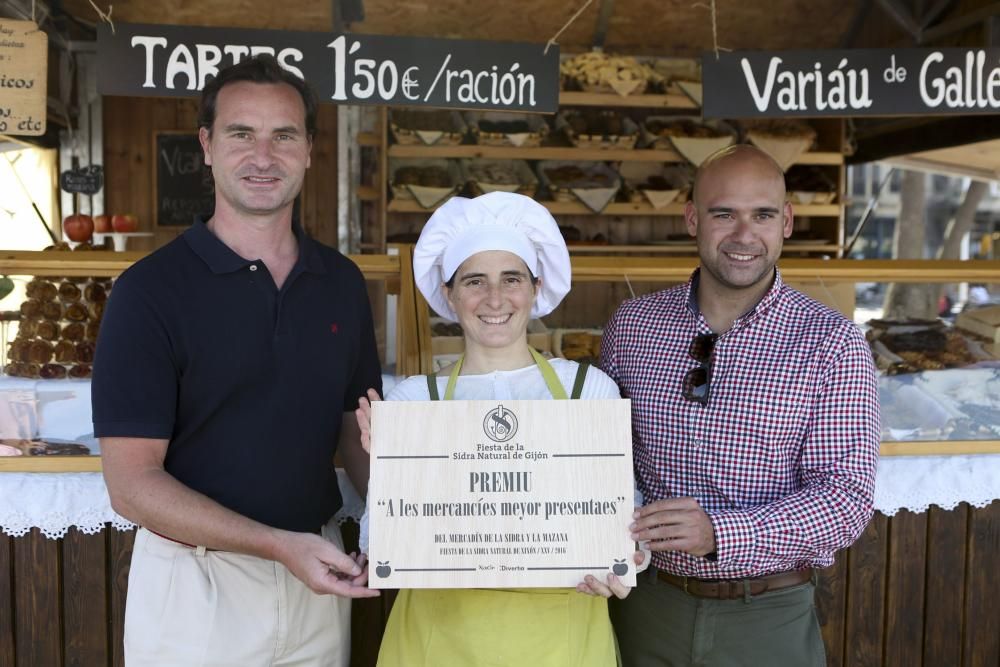 Entrega de los premios del Mercadín de la XXV edición de la Fiesta de la Sidra Natural