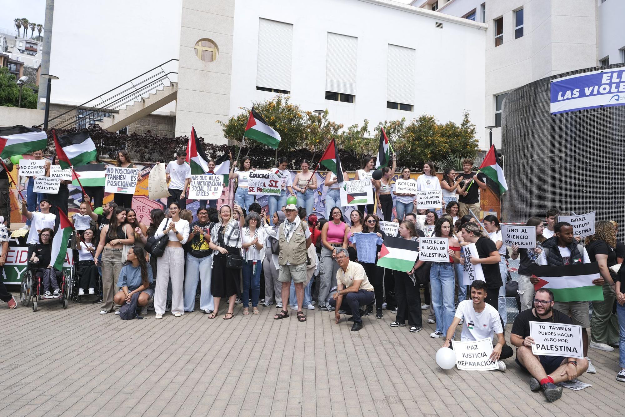 Protesta a favor de Palestina en la Facultad de Humanidades de la ULPGC