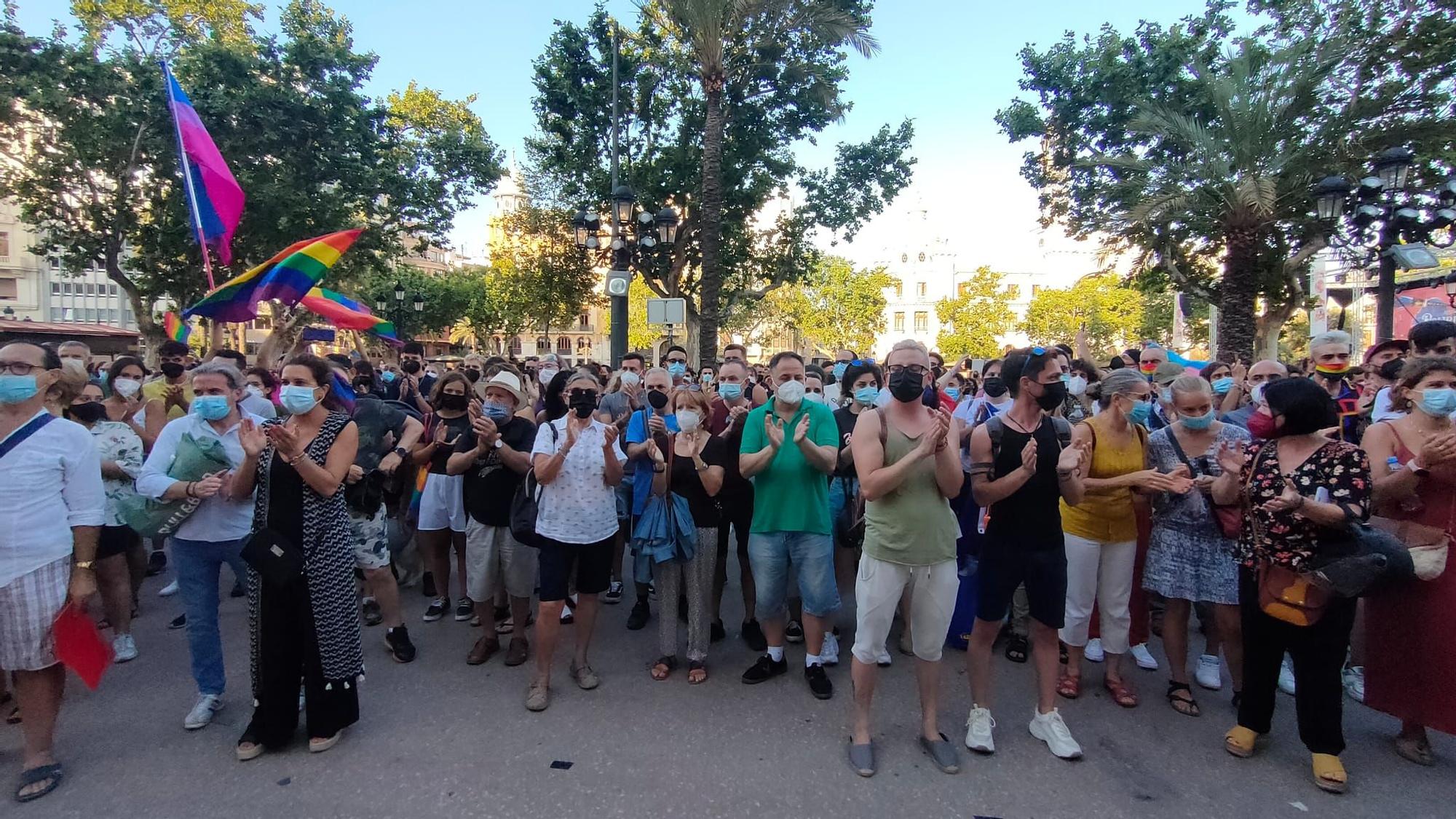 Manifestación pidiendo #JusticiaparaSamuel y contra la homofobia en València