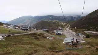 Nieve artificial, uso en verano y nuevo modelo de gestión: la receta de los expertos para impulsar la estación de esquí de Pajares