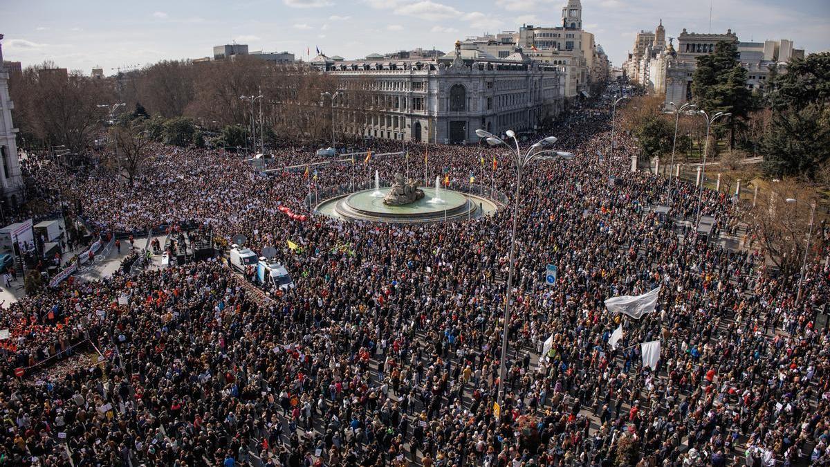 Manifestación en favor de la sanidad pública en Madrid, este domingo.